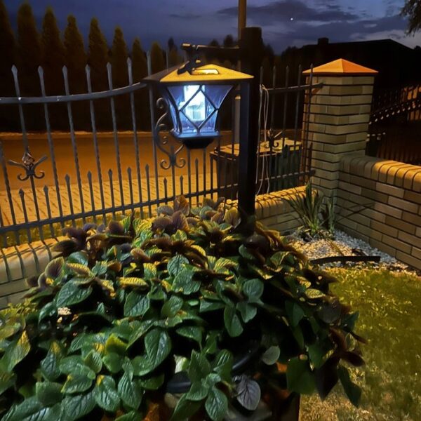 Соларна декоративна ламба – фенер