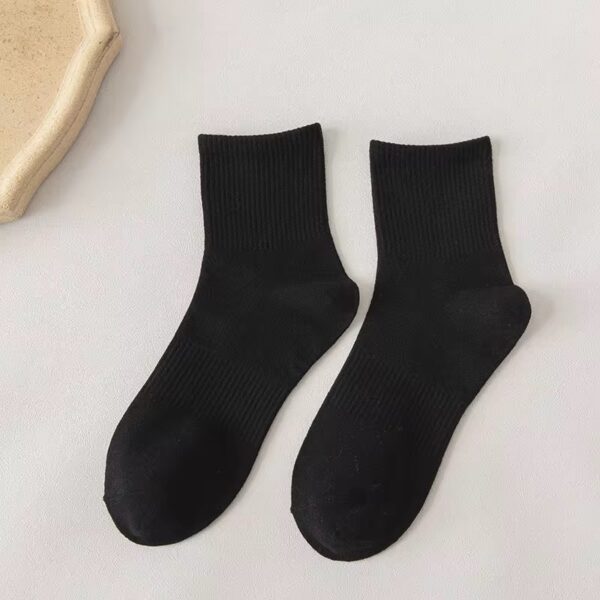 Унисекс Памучни Чорапи – Сет од 12 Пара (Бели, Црни или Сиви)