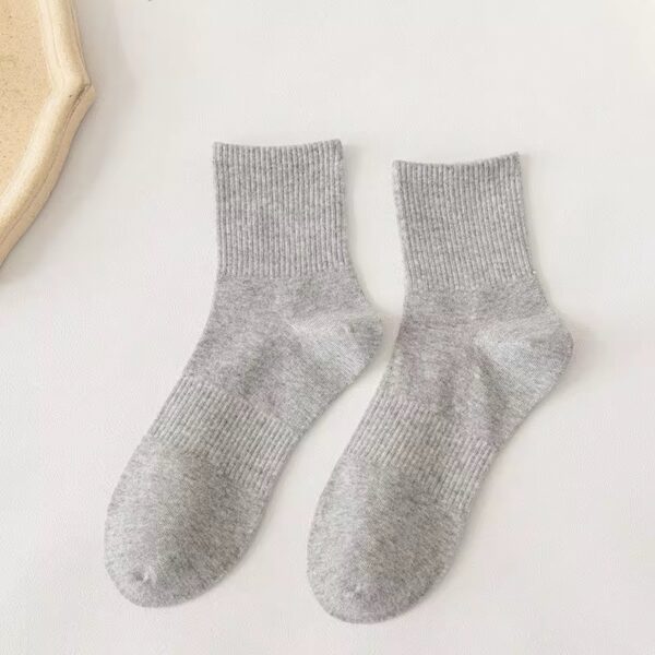 Унисекс Памучни Чорапи – Сет од 12 Пара (Бели, Црни или Сиви)